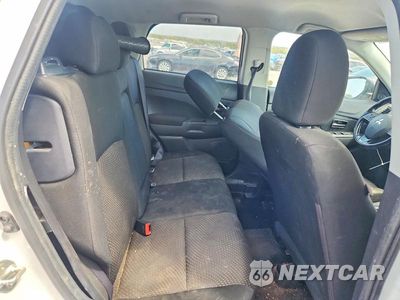 Zdjęcie 11 z 13 samochodu: 2016 MITSUBISHI OUTLANDER SPORT ES VIN:JA4AP3AUXGZ059303 - miniatura