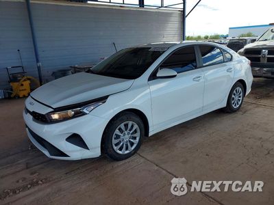 2024 KIA FORTE LX 3KPF24AD6RE750391 - główne zdjęcie licytacji z USA - miniatura
