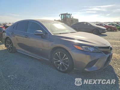 Czwarte zdjęcie samochodu z boku: 2018 TOYOTA CAMRY HYBRID SE VIN:4T1B21HK1JU510216 - miniatura