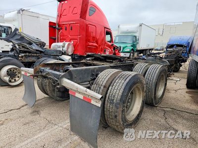Trzecie zdjęcie samochodu z tyłu: 2016 KENWORTH T680 SEMI TRUCK VIN:1XKYDP9XXGJ469752 - miniatura