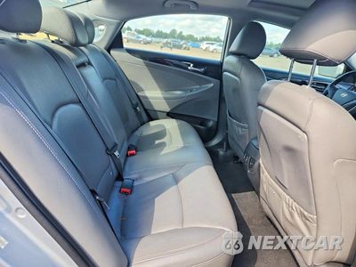 Zdjęcie 10 z 12 samochodu: 2011 HYUNDAI SONATA LIMITED VIN:5NPEC4ACXBH086260 - miniatura