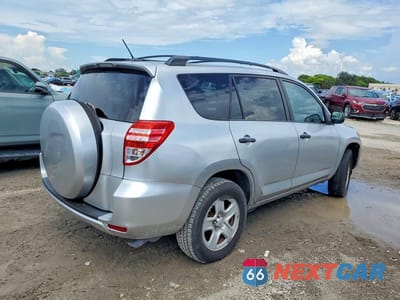 Trzecie zdjęcie samochodu z tyłu: 2011 TOYOTA RAV4 BASE VIN:2T3ZF4DV3BW104886 - miniatura