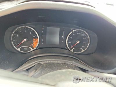 Zdjęcie 9 z 12 samochodu: 2015 JEEP RENEGADE LATITUDE VIN:ZACCJBBT0FPB58349 - miniatura