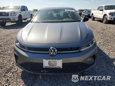 Piąte zdjęcie samochodu w środku: 2025 VOLKSWAGEN JETTA SPORT VIN:3VWBX7BUXSM012134 - miniatura