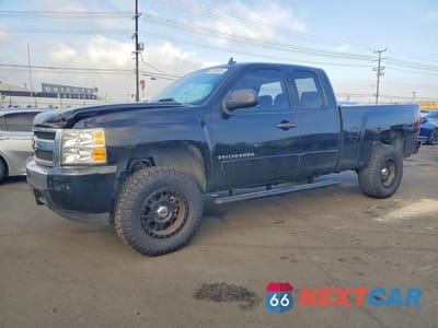 2008 CHEVROLET SILVERADO C1500 2GCEC19C081205754 - główne zdjęcie licytacji z USA - miniatura