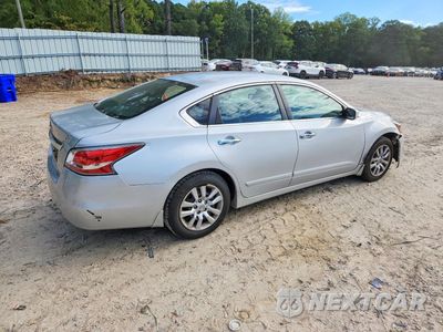 Trzecie zdjęcie samochodu z tyłu: 2015 NISSAN ALTIMA 2.5 S VIN:1N4AL3AP7FN402107 - miniatura