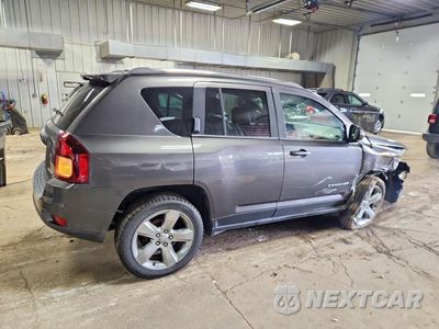 Trzecie zdjęcie samochodu z tyłu: 2014 JEEP COMPASS LIMITED VIN:1C4NJDCB9ED846957 - miniatura