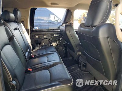 Zdjęcie 11 z 14 samochodu: 2019 RAM 3500 VIN:3C63RRML5KG589855 - miniatura