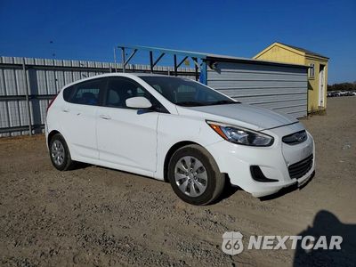 Czwarte zdjęcie samochodu z boku: 2017 HYUNDAI ACCENT SE VIN:KMHCT5AE0HU348473 - miniatura