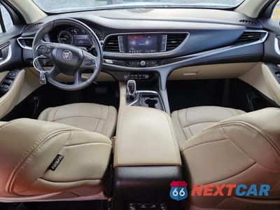 Zdjęcie 8 z 13 samochodu: 2021 BUICK ENCLAVE ESSENCE VIN:5GAERBKW0MJ268993 - miniatura