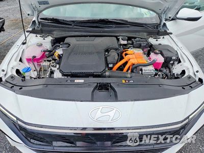 Zdjęcie 11 z 12 samochodu: 2025 HYUNDAI ELANTRA LIMITED VIN:KMHLN4DJ3SU173169 - miniatura