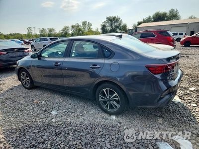 Drugie zdjęcie samochodu z przodu: 2024 KIA FORTE LXS VIN:3KPF24AD5RE827719 - miniatura