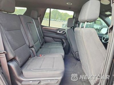Zdjęcie 11 z 13 samochodu: 2022 CHEVROLET TAHOE C1500 VIN:1GNSCLED5NR206079 - miniatura