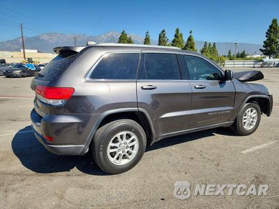 Trzecie zdjęcie samochodu z tyłu: 2019 JEEP GRAND CHEROKEE LAREDO VIN:1C4RJEAG2KC543638 - miniatura