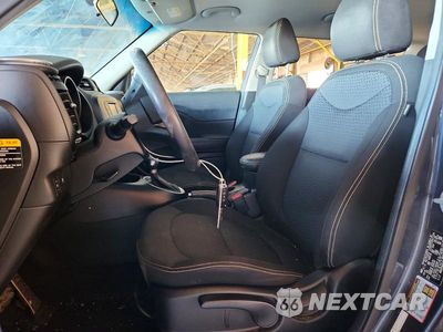 Zdjęcie 7 z 12 samochodu: 2016 KIA SOUL + VIN:KNDJP3A52G7355779 - miniatura