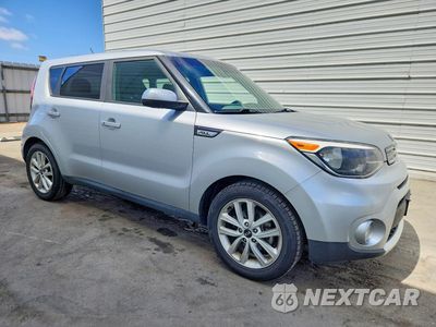 Czwarte zdjęcie samochodu z boku: 2017 KIA SOUL + VIN:KNDJP3A56H7416715 - miniatura