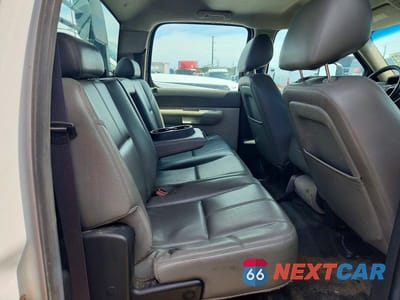 Zdjęcie 11 z 13 samochodu: 2013 CHEVROLET SILVERADO K3500 VIN:1GB4KZC89DF166199 - miniatura