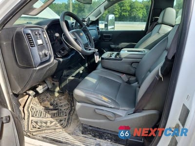 Zdjęcie 7 z 13 samochodu: 2017 CHEVROLET SILVERADO K3500 VIN:1GC3KYCY8HZ292348 - miniatura