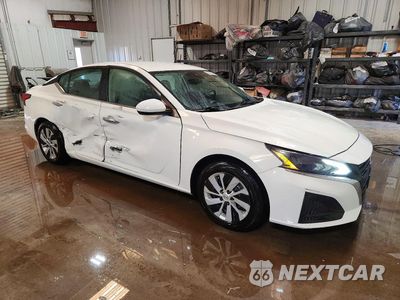 Czwarte zdjęcie samochodu z boku: 2023 NISSAN ALTIMA S VIN:1N4BL4BV8PN360877 - miniatura