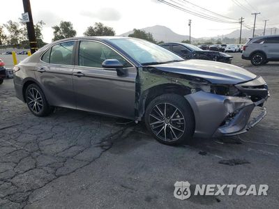 Czwarte zdjęcie samochodu z boku: 2024 TOYOTA CAMRY SE VIN:4T1G11AK0RU912727 - miniatura