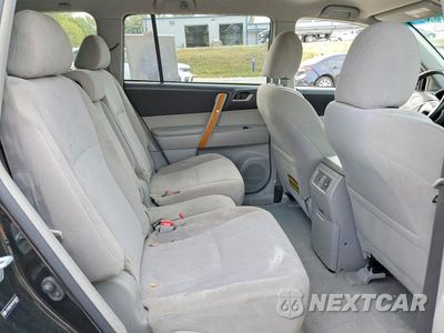 Zdjęcie 10 z 12 samochodu: 2010 TOYOTA HIGHLANDER HYBRID VIN:JTEBW3EHXA2038540 - miniatura
