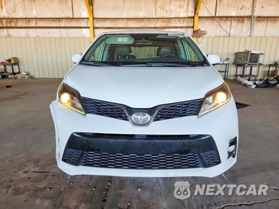 Piąte zdjęcie samochodu w środku: 2019 TOYOTA SIENNA SE PREMIUM 7-PASSENGER VIN:5TDEZ3DCXKS219405 - miniatura