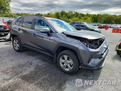 Czwarte zdjęcie samochodu z boku: 2024 TOYOTA RAV4 HYBRID XLE VIN:4T3RWRFV0RU129507 - miniatura