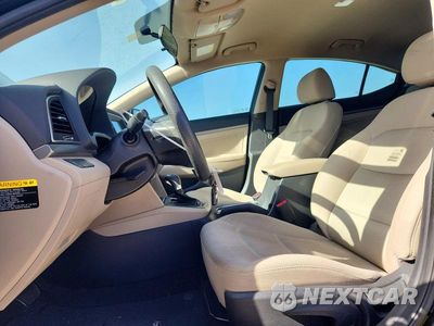 Zdjęcie 7 z 13 samochodu: 2017 HYUNDAI ELANTRA SE VIN:5NPD84LF8HH199881 - miniatura