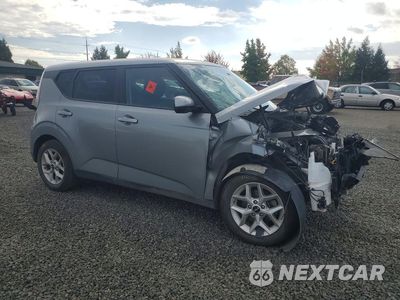 Czwarte zdjęcie samochodu z boku: 2023 KIA SOUL LX VIN:KNDJ23AUXP7844937 - miniatura