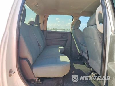 Zdjęcie 10 z 13 samochodu: 2018 RAM 2500 ST VIN:3C6UR5CL7JG315473 - miniatura