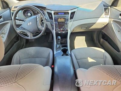 Zdjęcie 8 z 12 samochodu: 2013 HYUNDAI SONATA GLS VIN:5NPEB4AC3DH568185 - miniatura