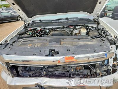 Zdjęcie 11 z 12 samochodu: 2018 CHEVROLET SILVERADO K2500 HEAVY DUTY VIN:1GC0KUEGXJZ174596 - miniatura