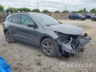 Czwarte zdjęcie samochodu z boku: 2025 FORD ESCAPE ST LINE VIN:1FMCU0MN6SUB34266 - miniatura