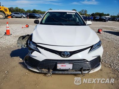 Piąte zdjęcie samochodu w środku: 2021 TOYOTA CAMRY LE VIN:4T1C11BK3MU029727 - miniatura