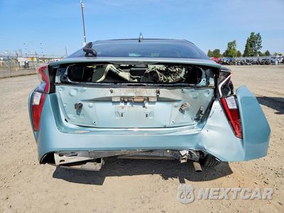Zdjęcie 6 z 12 samochodu: 2017 TOYOTA PRIUS THREE VIN:JTDKARFU8H3034394 - miniatura