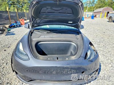 Zdjęcie 11 z 13 samochodu: 2023 TESLA MODEL Y VIN:7SAYGDEE3PF684812 - miniatura