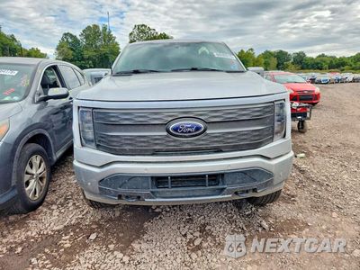Piąte zdjęcie samochodu w środku: 2023 FORD F150 LIGHTNING PRO VIN:1FT6W1EV8PWG63200 - miniatura