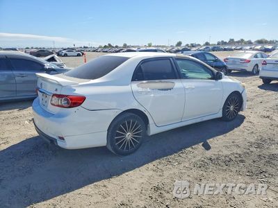 Trzecie zdjęcie samochodu z tyłu: 2013 TOYOTA COROLLA S VIN:5YFBU4EEXDP215082 - miniatura