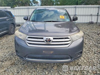 Piąte zdjęcie samochodu w środku: 2012 TOYOTA HIGHLANDER BASE VIN:5TDBK3EH1CS133435 - miniatura