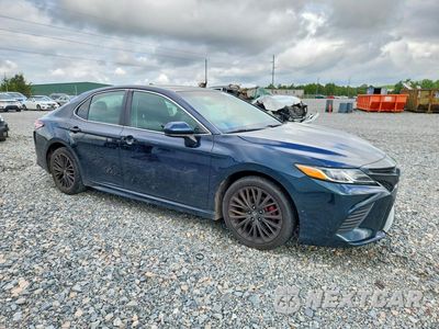 Czwarte zdjęcie samochodu z boku: 2018 TOYOTA CAMRY SE VIN:4T1B11HKXJU598699 - miniatura