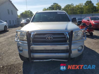 Piąte zdjęcie samochodu w środku: 2009 TOYOTA TACOMA V6 VIN:3TMLU42N19M022598 - miniatura