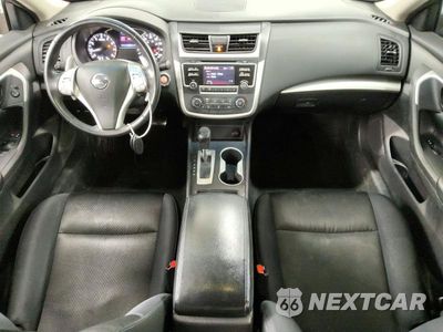 Zdjęcie 8 z 12 samochodu: 2017 NISSAN ALTIMA 2.5 SR VIN:1N4AL3AP6HC266521 - miniatura