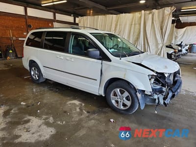 Czwarte zdjęcie samochodu z boku: 2010 DODGE GRAND CARAVAN SXT VIN:2D4RN5D11AR211579 - miniatura