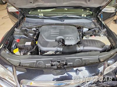 Zdjęcie 11 z 12 samochodu: 2013 CHRYSLER 300C LUXURY VIN:2C3CCASGXDH529269 - miniatura