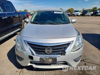 Piąte zdjęcie samochodu w środku: 2016 NISSAN VERSA S VIN:3N1CN7APXGL861642 - miniatura