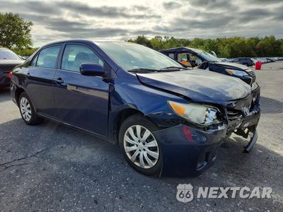 Czwarte zdjęcie samochodu z boku: 2013 TOYOTA COROLLA LE VIN:2T1BU4EE5DC026338 - miniatura
