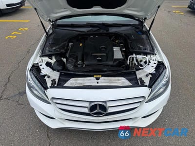 Zdjęcie 7 z 14 samochodu: 2017 MERCEDES-BENZ C 300 4MATIC VIN:55SWF4KB7HU198313 - miniatura