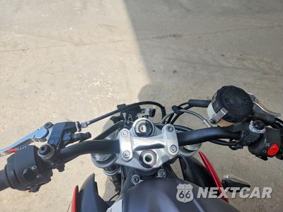 Zdjęcie 7 z 8 samochodu: 2017 TRIUMPH MOTORCYCLE STREET TRIPLE R VIN:SMTL03NEXHT783469 - miniatura