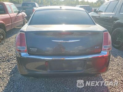 Zdjęcie 6 z 12 samochodu: 2014 CHRYSLER 300 VIN:2C3CCAAG8EH278559 - miniatura