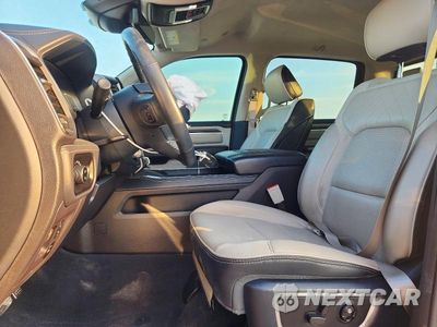 Zdjęcie 7 z 12 samochodu: 2024 RAM 1500 LIMITED VIN:1C6SRFHT2RN167421 - miniatura